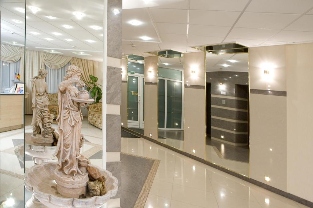 Paradise Hotel Gomel Esterno foto