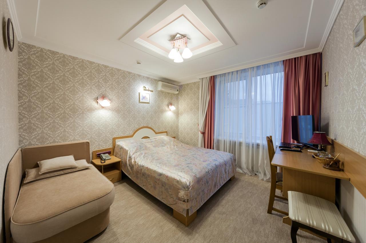 Paradise Hotel Gomel Esterno foto
