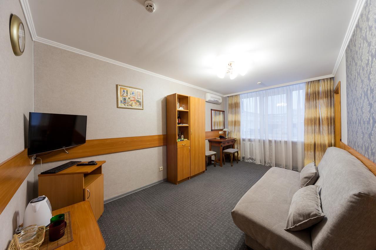 Paradise Hotel Gomel Esterno foto