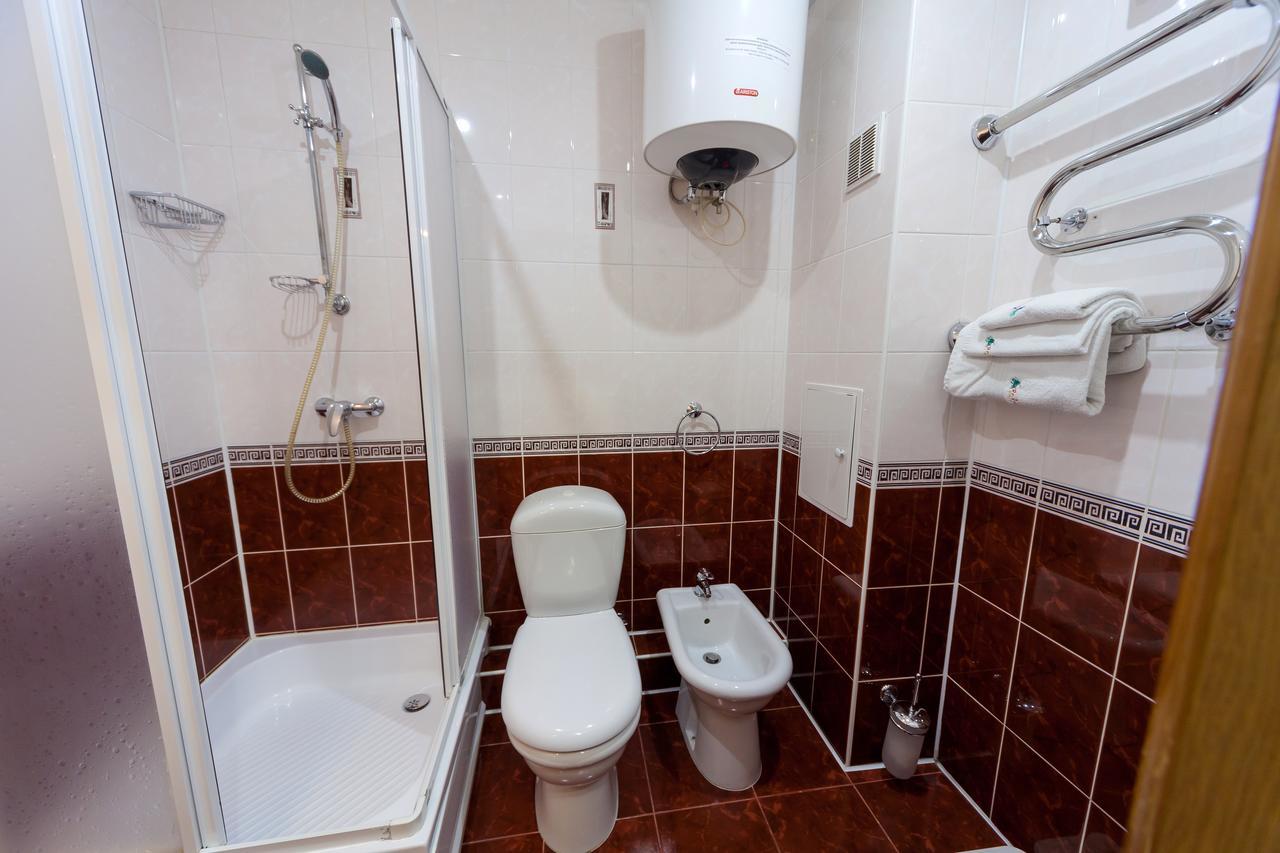 Paradise Hotel Gomel Esterno foto